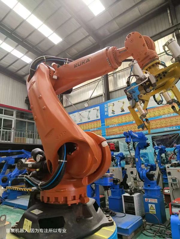 KUKA KR210 R2700 अतिरिक्त C4 रोबोट नया और प्रयुक्त उपलब्ध स्पॉट वेल्डिंग, प्रेस की देखभाल, पैलेटिंग, लोडिंग और अनलोडिंग
