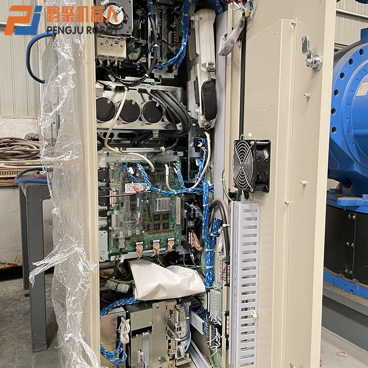 Yaskawa ES200D पूर्ण स्वचालित 6 एक्सिस स्पॉट वेल्डिंग रोबोट 2650 मिमी की आर्म स्पैन के साथ