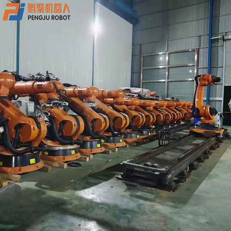 KUKA KR210-2 स्पॉट वेल्डिंग, प्रेस टेंडिंग, पैलेटिंग, लोडिंग एंड अनलोडिंग ऑफ पार्ट्स, मशीनिंग, हैंडलिंग ऑफ पार्ट्स
