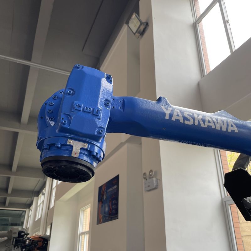 पीसी प्रोग्रामिंग 50 किलोग्राम उपयोगी भार क्षमता के साथ YASKAWA रोबोट का इस्तेमाल किया सामग्री हैंडलिंग, प्लाज्मा काटने