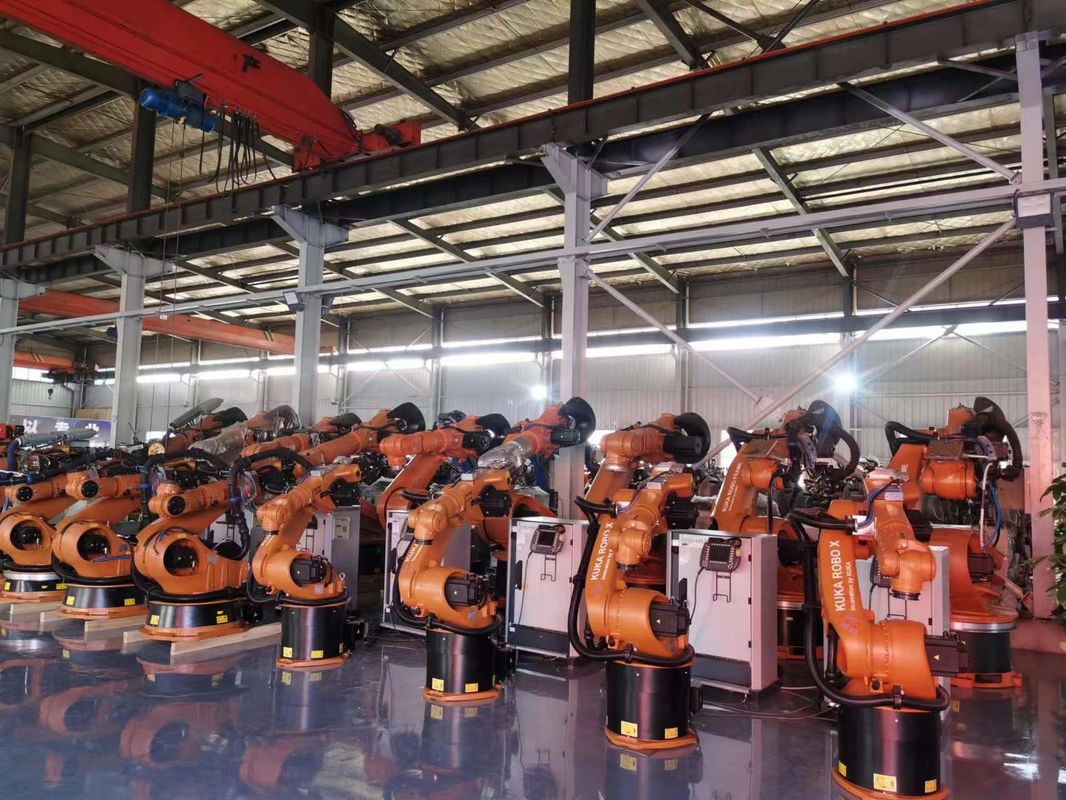 पूर्व स्वामित्व वाली 210 किलोग्राम पेलोड रोबोटिक आर्म AC380V पावर सप्लाई Kr210 मॉडल ड्रिलिंग 3D लेजर विजन फाइबरग्लास कटिंग लेजर