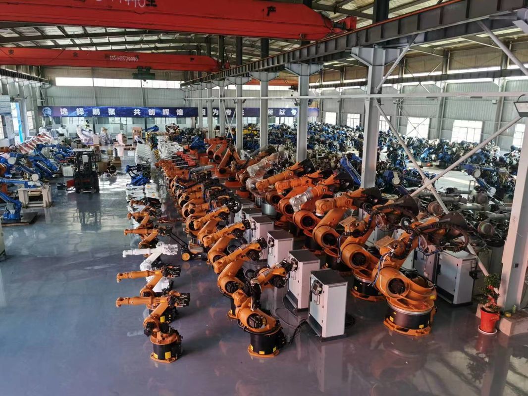 2650 मिमी पहुंच और उन्नत ES200D प्रौद्योगिकी के साथ 200 किलोग्राम पेलोड स्पॉट वेल्डिंग रोबोट अब कार्य करें! यास्कावा ES200D - वेल्डिंग से मिलिंग तक निर्बाध औद्योगिक अनुप्रयोगों के लिए सभी में एक समाधान