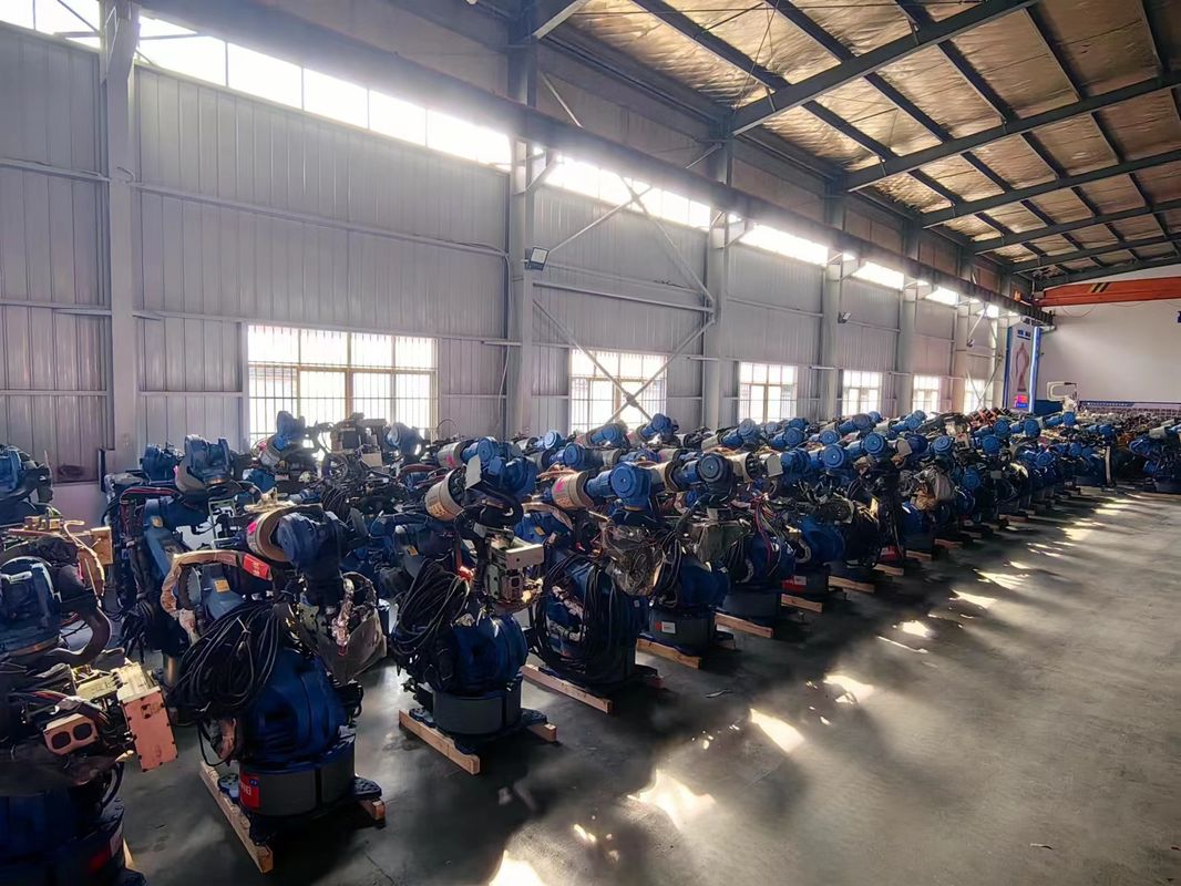 एल्यूमीनियम स्टील के लिए खोखली कलाई के साथ औद्योगिक लेजर ट्रैकिंग आर्क TIG स्पॉट वेल्डिंग रोबोट