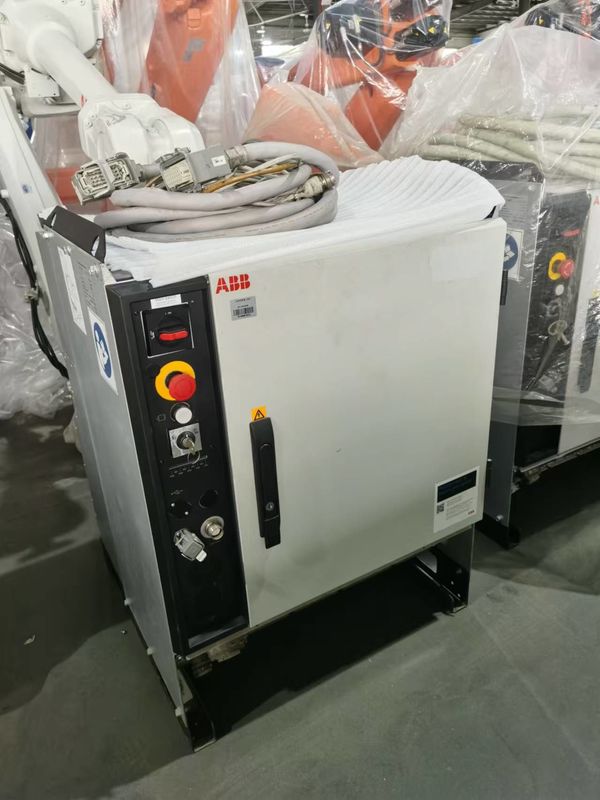 एबीबी आईआरबी 4600-40/2.05 आईपी67 6-अक्ष 40 किलोग्राम मध्यम पेलोड एबीबी रोबोट मशीन टेंडिंग डिबरिंग और पिक एंड प्लेस अनुप्रयोगों के लिए।