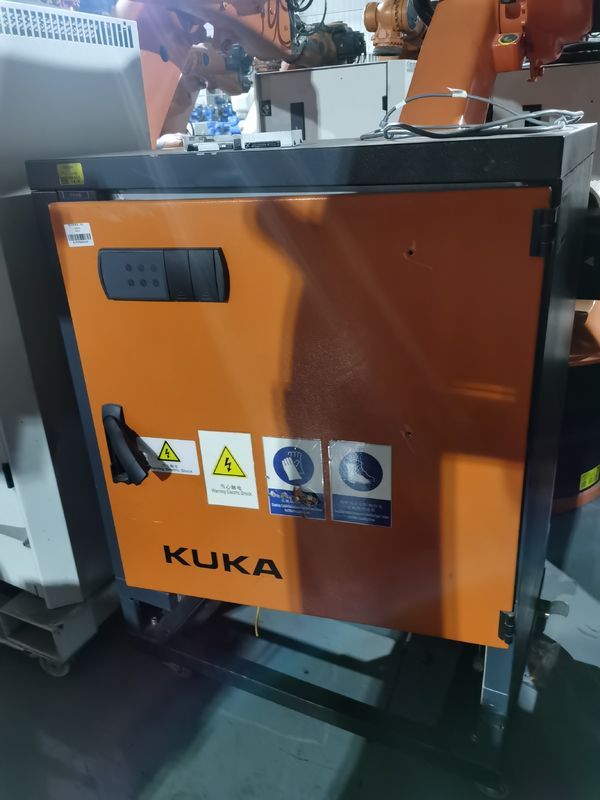 2033 मिमी तक पहुंच KUKA KR60-3 60KG पेलोड सामग्री हैंडलिंग और पिकिंग के लिए इस्तेमाल किए गए KUKA रोबोट