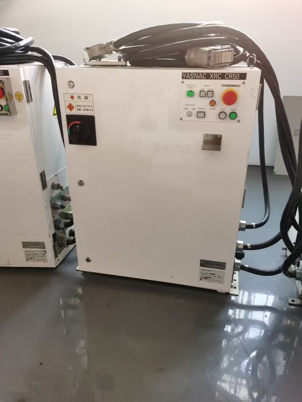 2061mm Reach CR50 XRC 50kg पेलोड मोटोमैन आर्क वेल्डिंग रोबोट प्रेस टेंडिंग और भागों के लोडिंग/अनलोडिंग के लिए