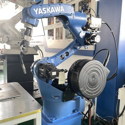 प्रयुक्त Yaskawa MA1440 आर्क वेल्डिंग रोबोट RD 350 वेल्डिंग मशीन