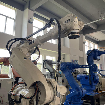 औद्योगिक प्रयुक्त ABB 6 एक्सिस आर्टिकुलेटेड रोबोट ग्राइंडिंग मिलिंग रोबोट ABB6640-130/3.2