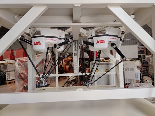 IRB 360 ABB रोबोट छँटाई, पिकिंग पैकेजिंग के लिए