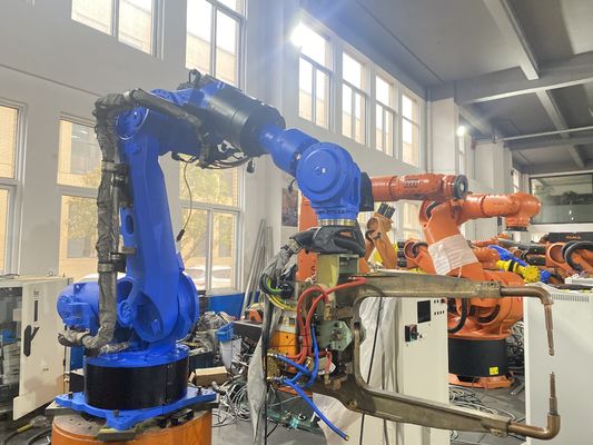 सेकंड हैंड यास्कावा स्पॉट वेल्डिंग रोबोट ES200N