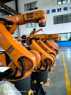 KRC4 नियंत्रक शामिल है प्रयुक्त KUKA रोबोट KR60-3 60kg उपयोगी भार 2033mm लोडिंग हैंडलिंग के लिए पहुंच काटने और विधानसभा