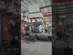 KUKA KR210 R2700 लीनियर 6 एक्सिस इंडस्ट्रियल रोबोट असेंबली लाइन रोबोट