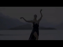 प्रयुक्त KUKA रोबोट KR210 ऑटो पार्ट्स पैलेटाइजिंग रोबोट आर्म C2 कंट्रोल कैबिनेट