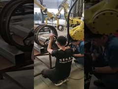 KUKA KR210 रोबोट 6-अक्ष IP 65 सुरक्षा आपकी सभी वेल्डिंग और पैलेटाइजिंग आवश्यकताओं के लिए कुका प्रोग्रामिंग